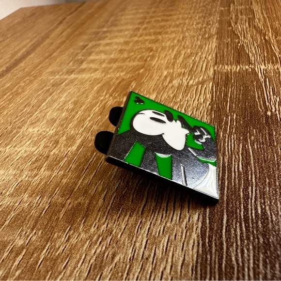 Disney Pin Lucky Rabbit - Picture 2 of 6